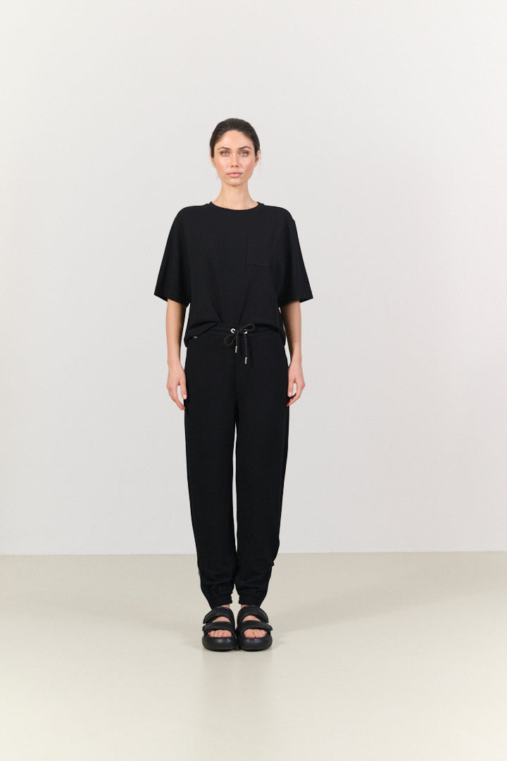 FOREST ESSENTIEL jogger - Black