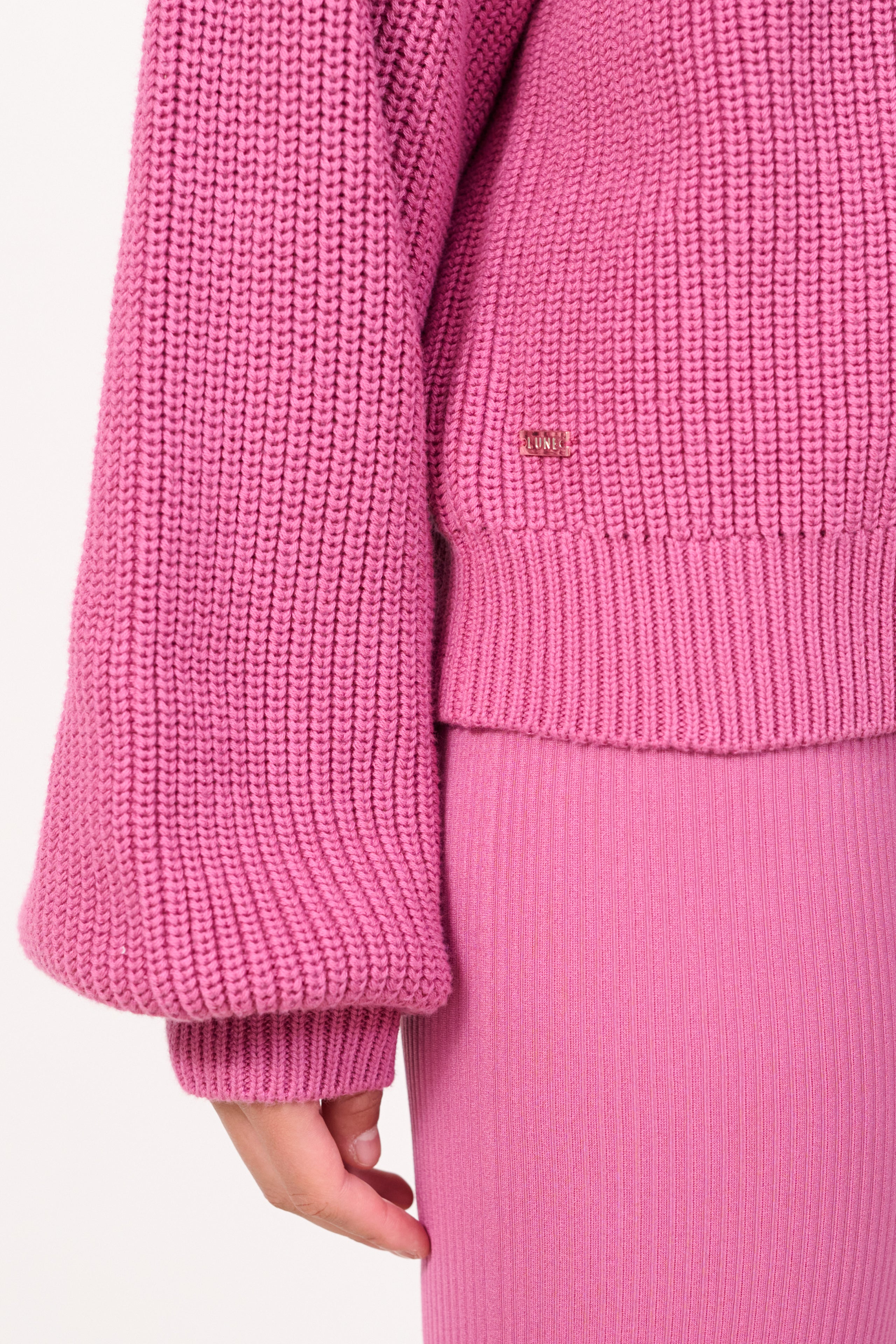 HAZEL cable knit - Red Violet