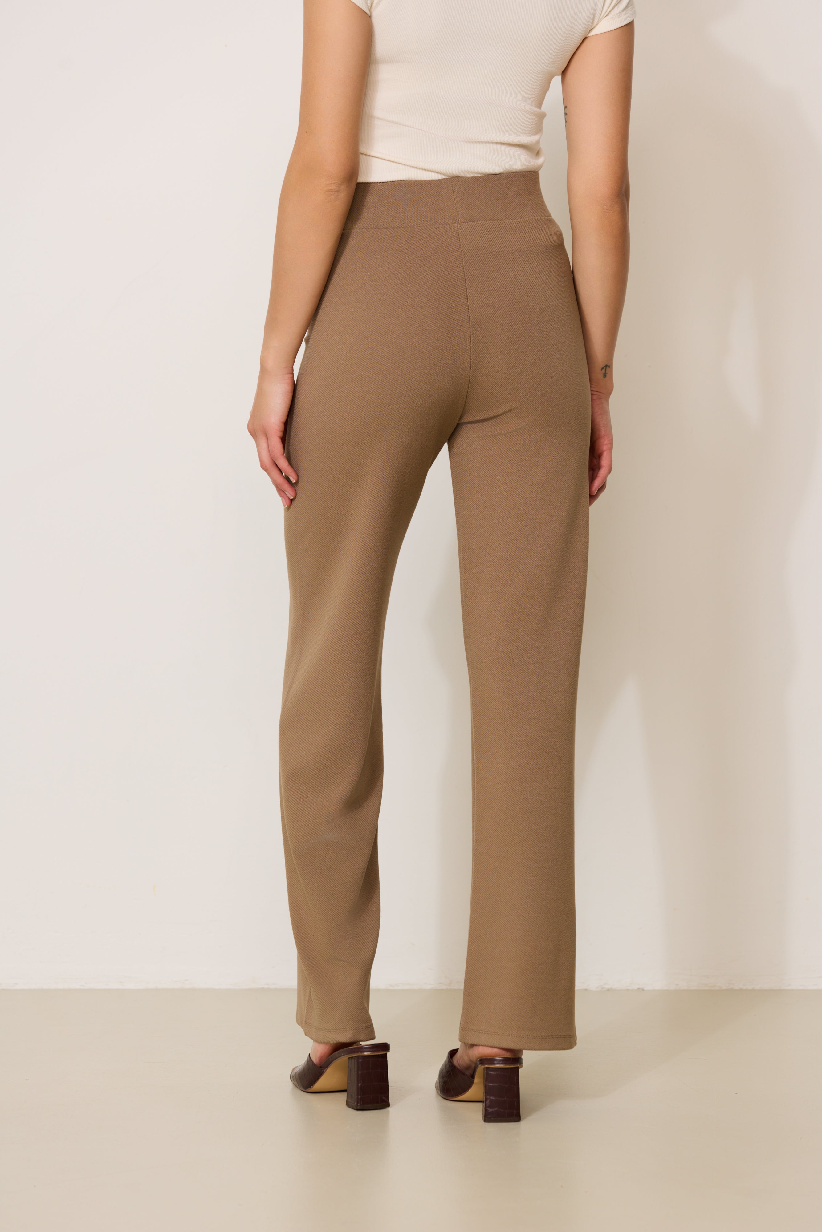 FOREST ESSENTIEL flared pants - Fossil