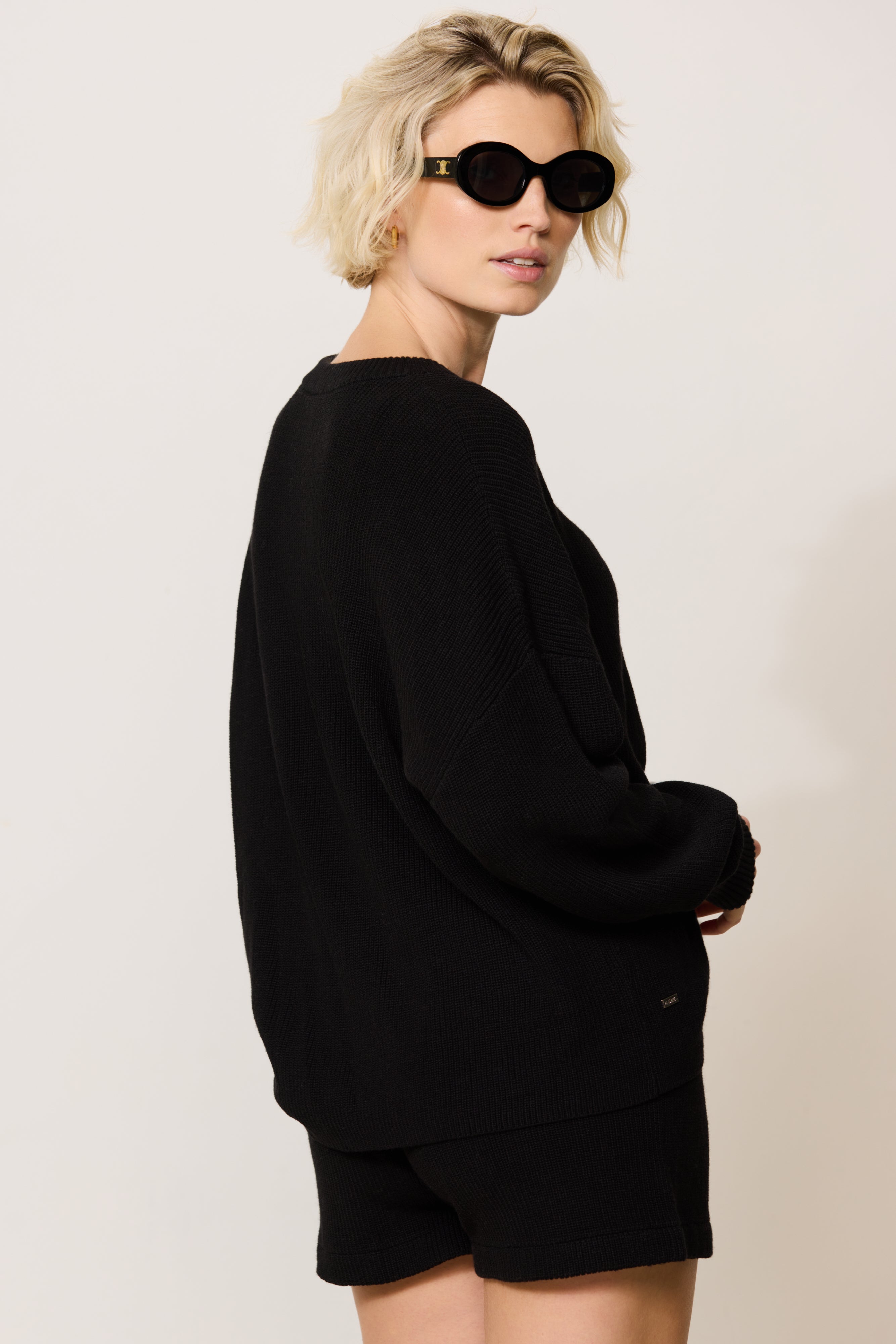 SARA knit Crew neck Sweater - Black