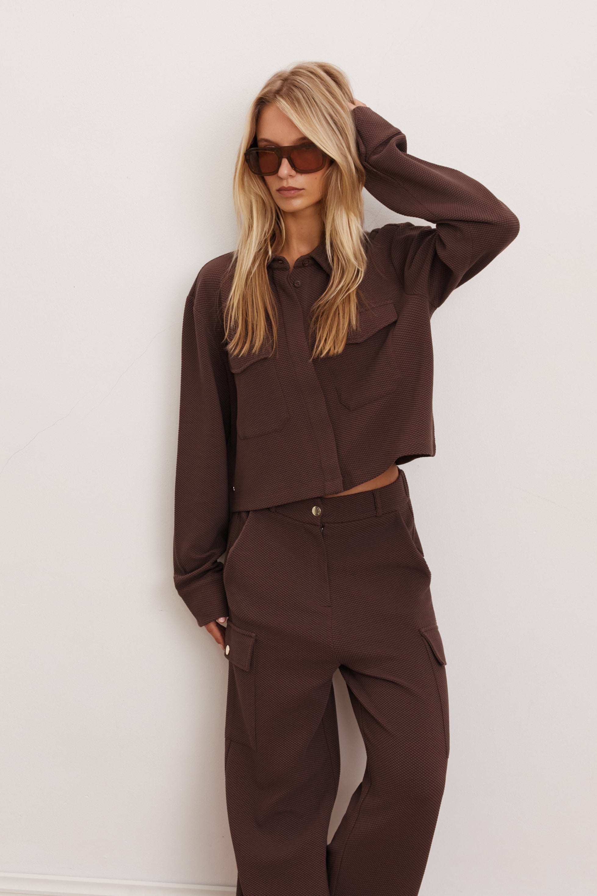 Moon Classic Short Blouse - Chocolate